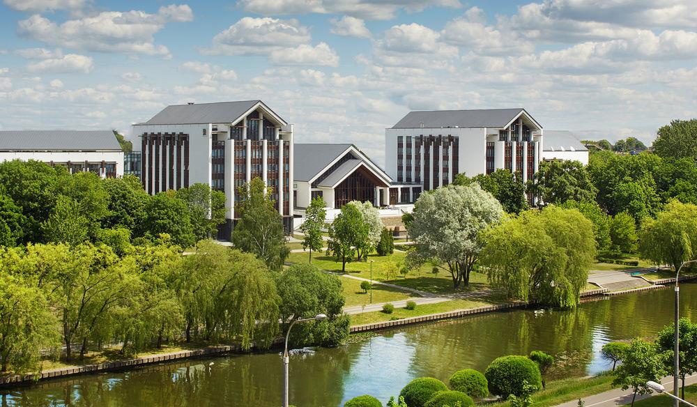 Beijing Hotel ミンスク エクステリア 写真 The University of Nottingham