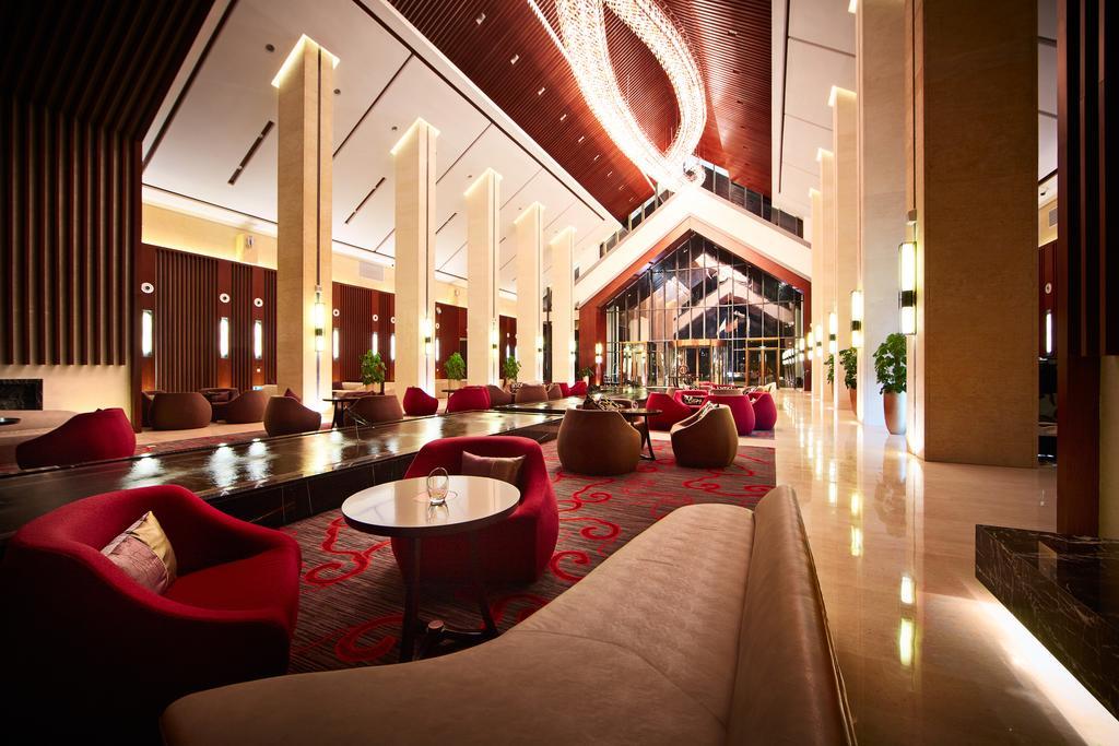 Beijing Hotel ミンスク エクステリア 写真 The lobby of the hotel
