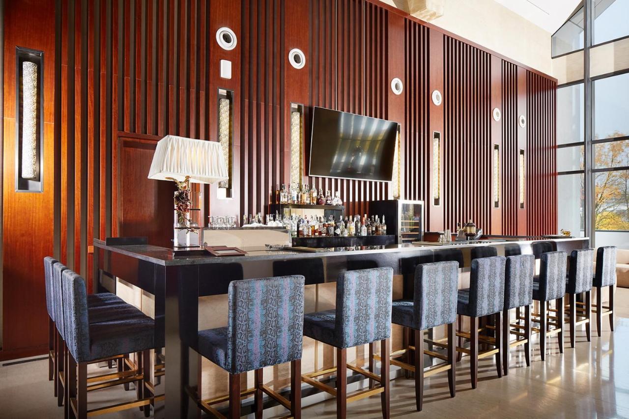 Beijing Hotel ミンスク エクステリア 写真 The bar at the lounge